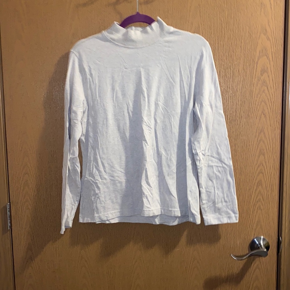 Like new Mock neck